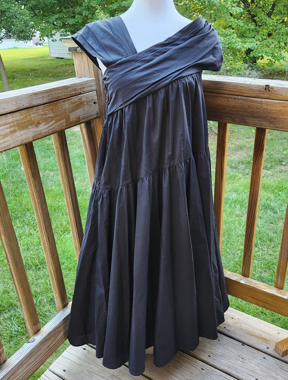 Merlette Crane Dress Size XS Black Asymetrical Neckline Even Hem Pockets EUC